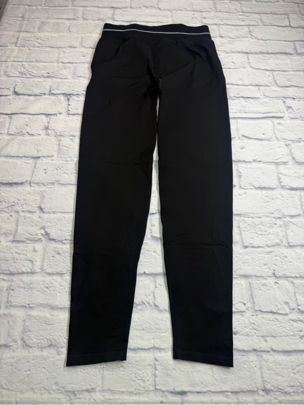 PINK Black High-Waist Leggings. Size Large. - Picture 3 of 7